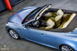 Infiniti G37 Cabriolet - 2012