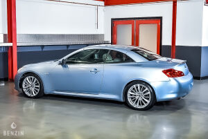 Infiniti G37 Cabriolet - 2012