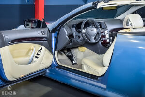Infiniti G37 Cabriolet - 2012