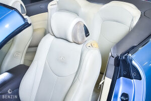 Infiniti G37 Cabriolet - 2012