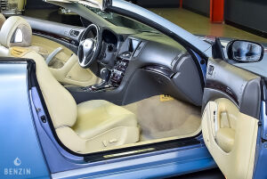 Infiniti G37 Cabriolet - 2012