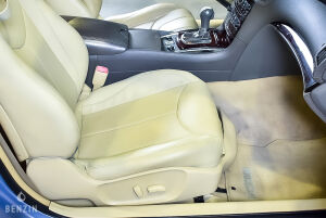 Infiniti G37 Cabriolet - 2012