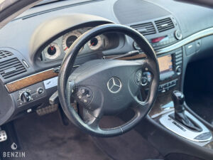 Mercedes-Benz E55 AMG W211 - 2006