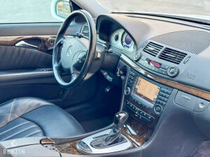 Mercedes-Benz E55 AMG W211 - 2006