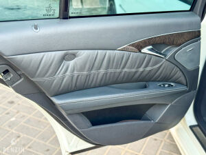 Mercedes-Benz E55 AMG W211 - 2006