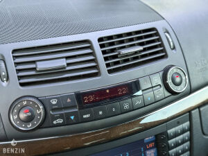 Mercedes-Benz E55 AMG W211 - 2006