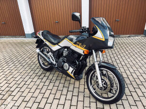 Yamaha XJ600 - 1988
