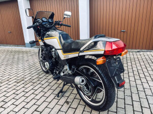 Yamaha XJ600 - 1988