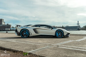 Lamborghini Aventador LP 750-4 SV - 2016