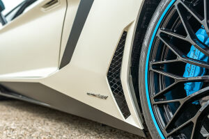 Lamborghini Aventador LP 750-4 SV - 2016