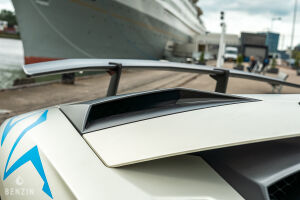 Lamborghini Aventador LP 750-4 SV - 2016