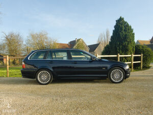 BMW 330i e46 Touring - 2001