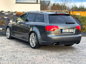 Audi RS4 B7 - 2007