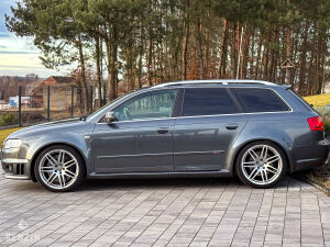 Audi RS4 B7 - 2007