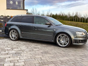 Audi RS4 B7 - 2007