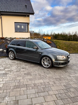 Audi RS4 B7 - 2007