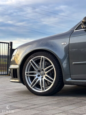 Audi RS4 B7 - 2007