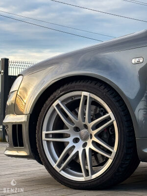 Audi RS4 B7 - 2007