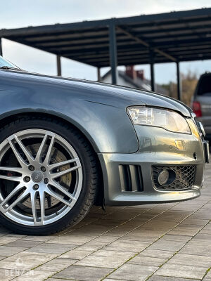 Audi RS4 B7 - 2007