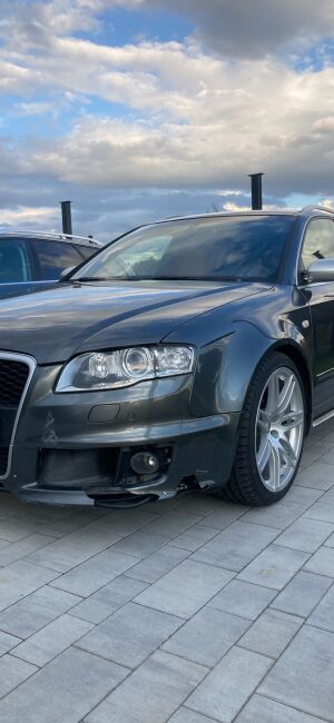 Audi RS4 B7 - 2007