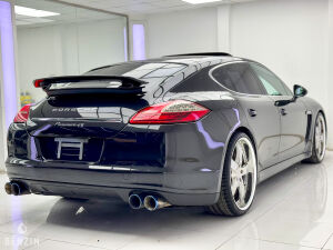 Porsche Panamera 4S - 2011
