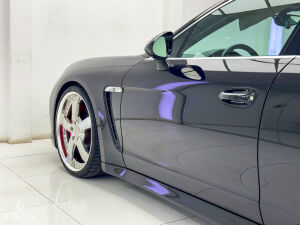 Porsche Panamera 4S - 2011