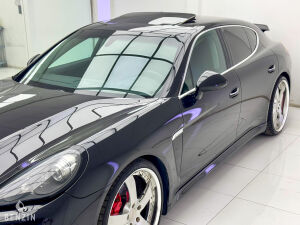Porsche Panamera 4S - 2011