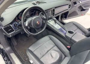 Porsche Panamera 4S - 2011