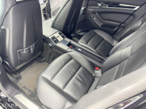 Porsche Panamera 4S - 2011