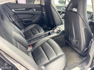 Porsche Panamera 4S - 2011