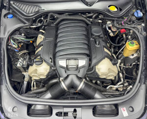 Porsche Panamera 4S - 2011