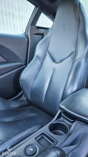 Peugeot RCZ THP 200 - 2010