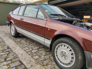 Alfa Romeo GTV6 - 1986