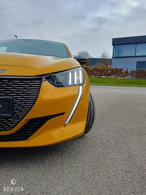 Peugeot 208 GT "Rallye 6" - 2022