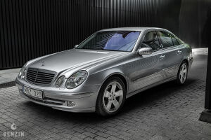 Mercedes-Benz E320 W211 - 2002