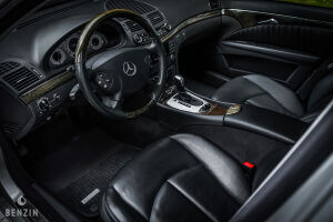 Mercedes-Benz E320 W211 - 2002