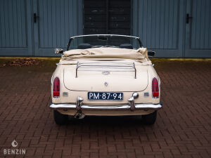 MG B - 1969