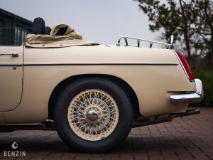 MG B - 1969