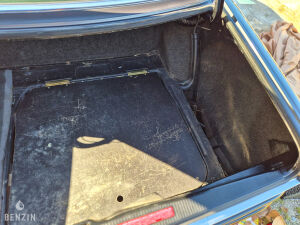 Mercedes-Benz 350 SE W116 - 1975