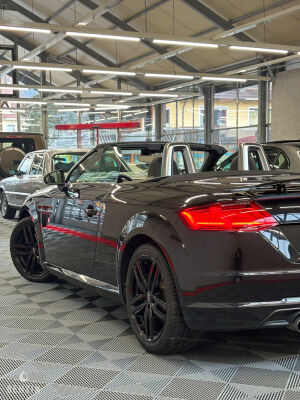 Audi TT Roadster - 2016*Flash