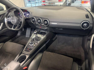 Audi TT Roadster - 2016*Flash