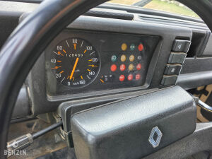 Renault 4 F6 - 1986 *Flash