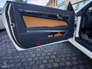Mercedes-Benz E350 CGI cabriolet - 2010