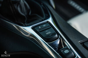 Chevrolet Camaro LT1 - 2021