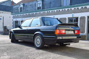 BMW 325i e30 M-Tech 2 - 1989