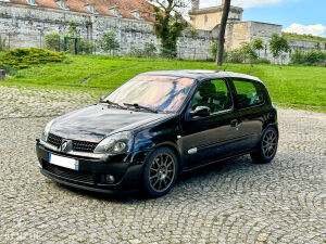 Renault Clio 2 RS 182 - 2004