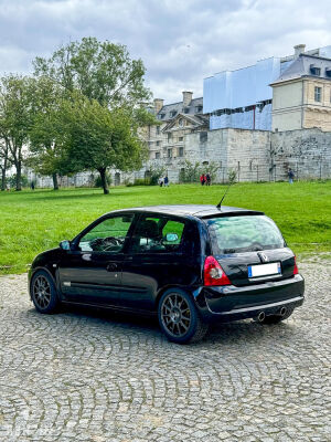 Renault Clio 2 RS 182 - 2004