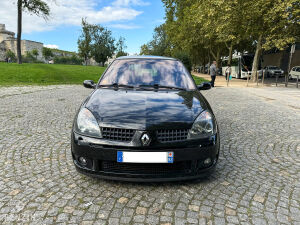 Renault Clio 2 RS 182 - 2004