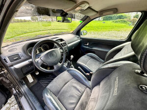 Renault Clio 2 RS 182 - 2004