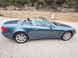 Mercedes-Benz SL 500 R230 - 2001